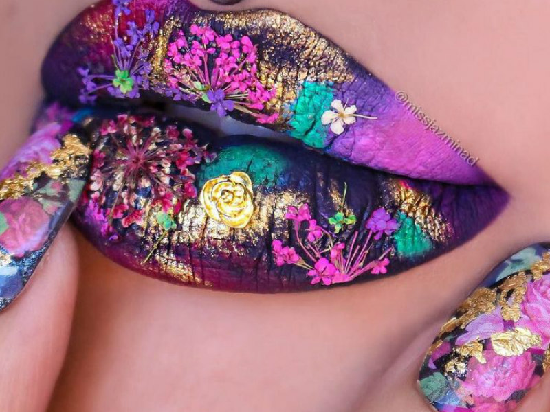 Maquillaje-pintor-use-its-lips-a-canvas-por-miniatura-mannature-masterpieces-10
