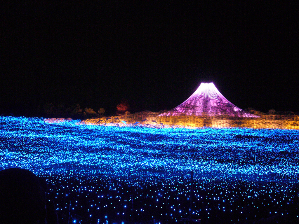 Túnel brillante de luces - Impresionante iluminación de invierno 8
